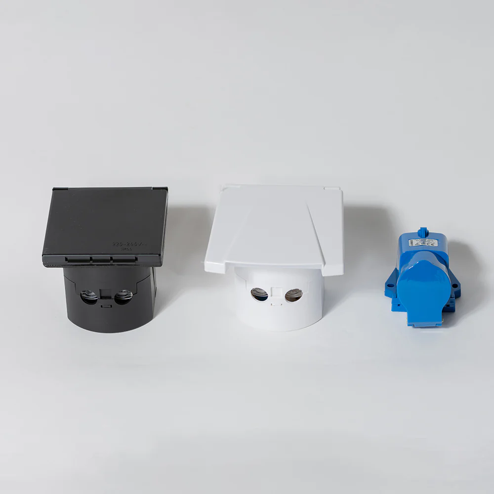 10A Victron Charger & Electrical Mains 240V 2-Way Hook Up Kit - Image 3
